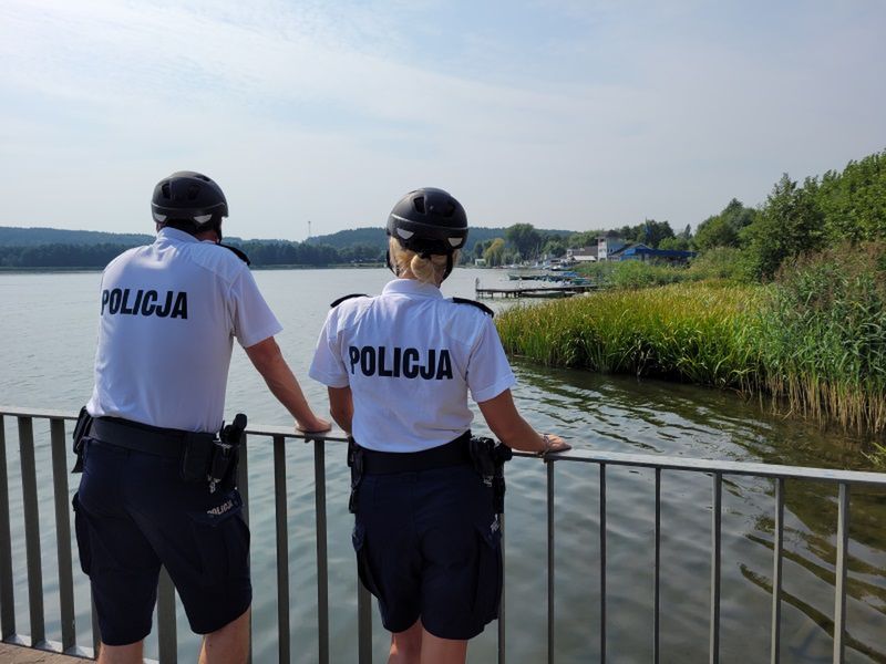 Policjanci na  rowerach