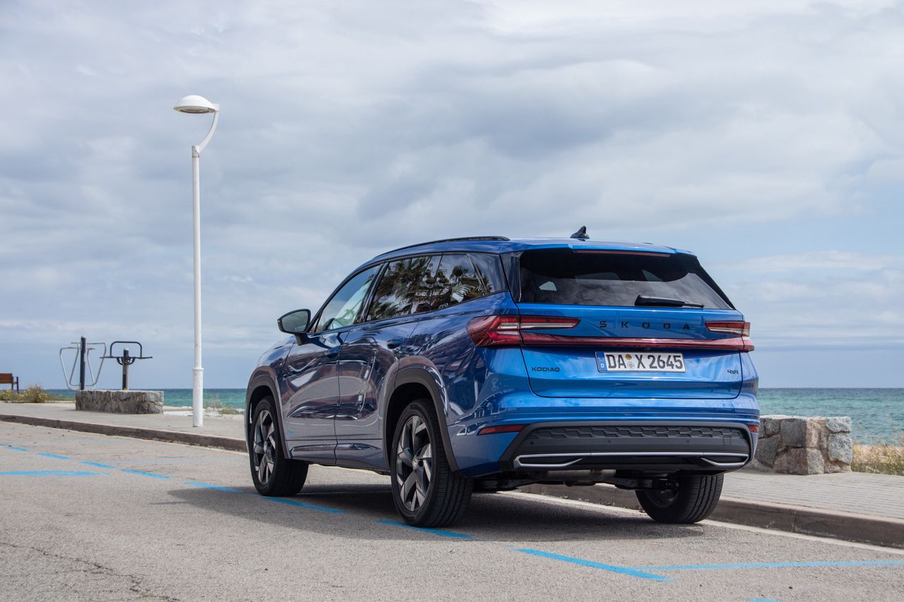 Škoda Kodiaq Sportline dołącza do gamy. Kusi wyglądem i wyposażeniem