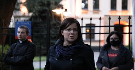 Kaja Godek zorganizowała różaniec przed Trybunałem Konstytucyjnym