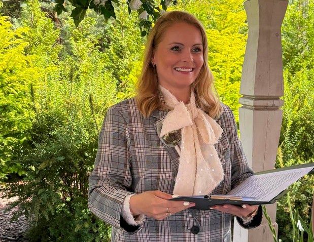 Aktorka „M jak miłość” poprowadziła ślub pary z zespołem Downa. „Dostąpiłam tego zaszczytu”