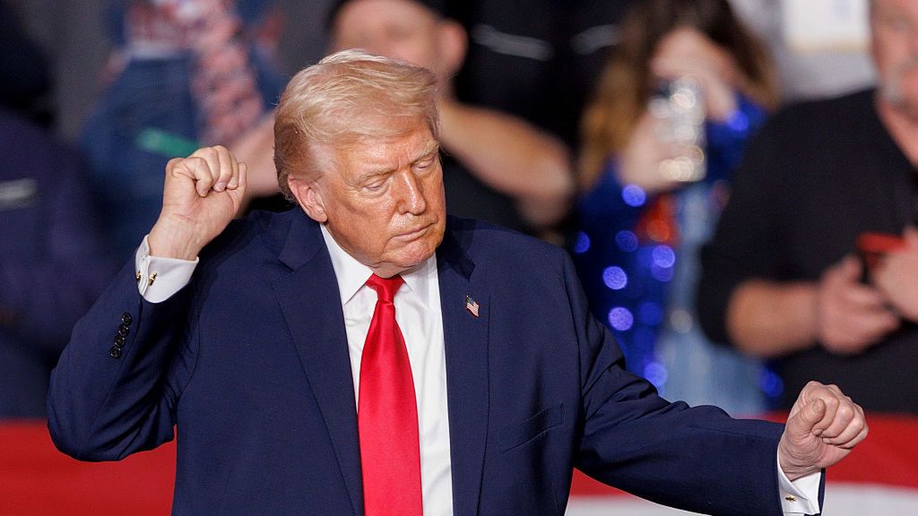 Minnesota Fury Risks Drowning Out Trump Bid To Focus On Economy
US President Donald Trump dances as he departs following an event in Clive, Iowa, US, on Tuesday, Jan. 27, 2026. Trump is back in America's heartland in an attempt to refocus an economic message that's been upstaged by controversy over his deportation policies and the killing of two protesters by federal officers. Photographer: Scott Morgan/Bloomberg via Getty Images
Bloomberg
north american, u.s. government, us, 2026uspolitics, u.s. economy, united states of america, americas, u.s.a., american, government news, business news