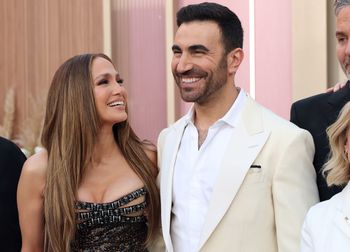 "Niezaprzeczalna chemia". Romans Jennifer Lopez z młodszym aktorem nie przetrwał do premiery