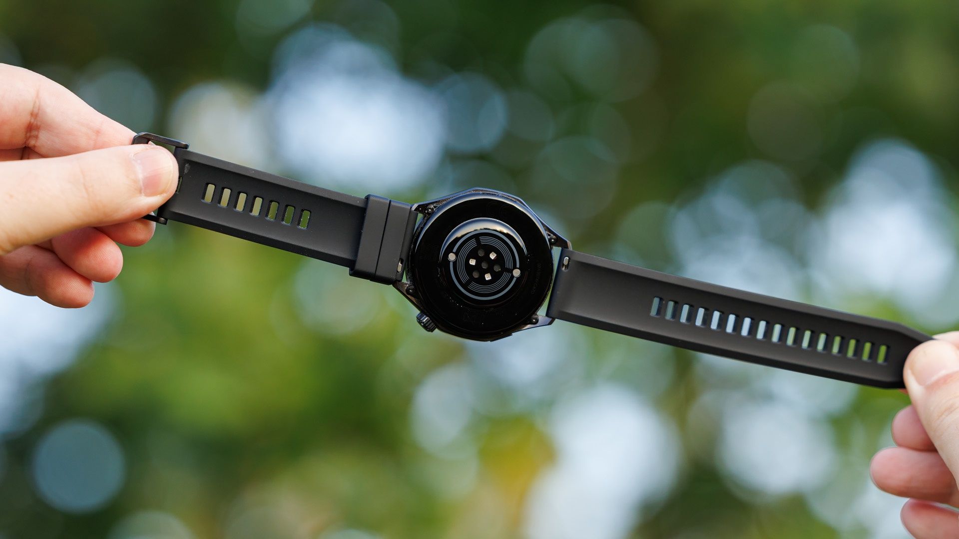 HONOR Watch 6 z tyłu