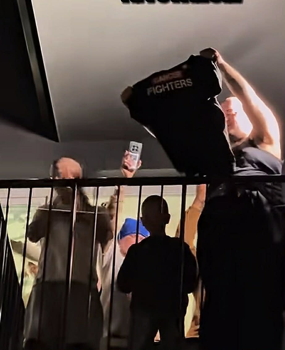 Tak wyglądało zakończenie transmisji  na balkonie Łatwoganga