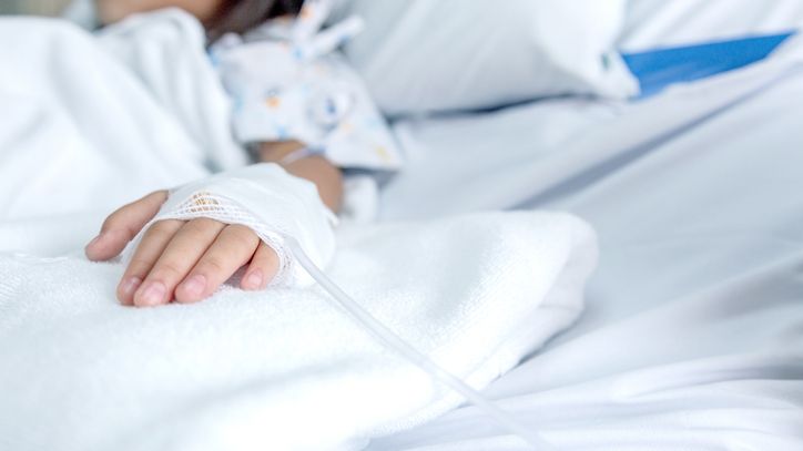 14-latka zmarła na COVID-19. Antyszczepionkowi rodzice zabronili medykom ją ratować