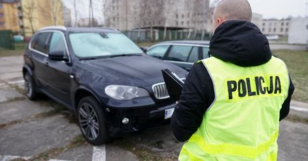 24-latek z Piły prał brudne pieniądze
