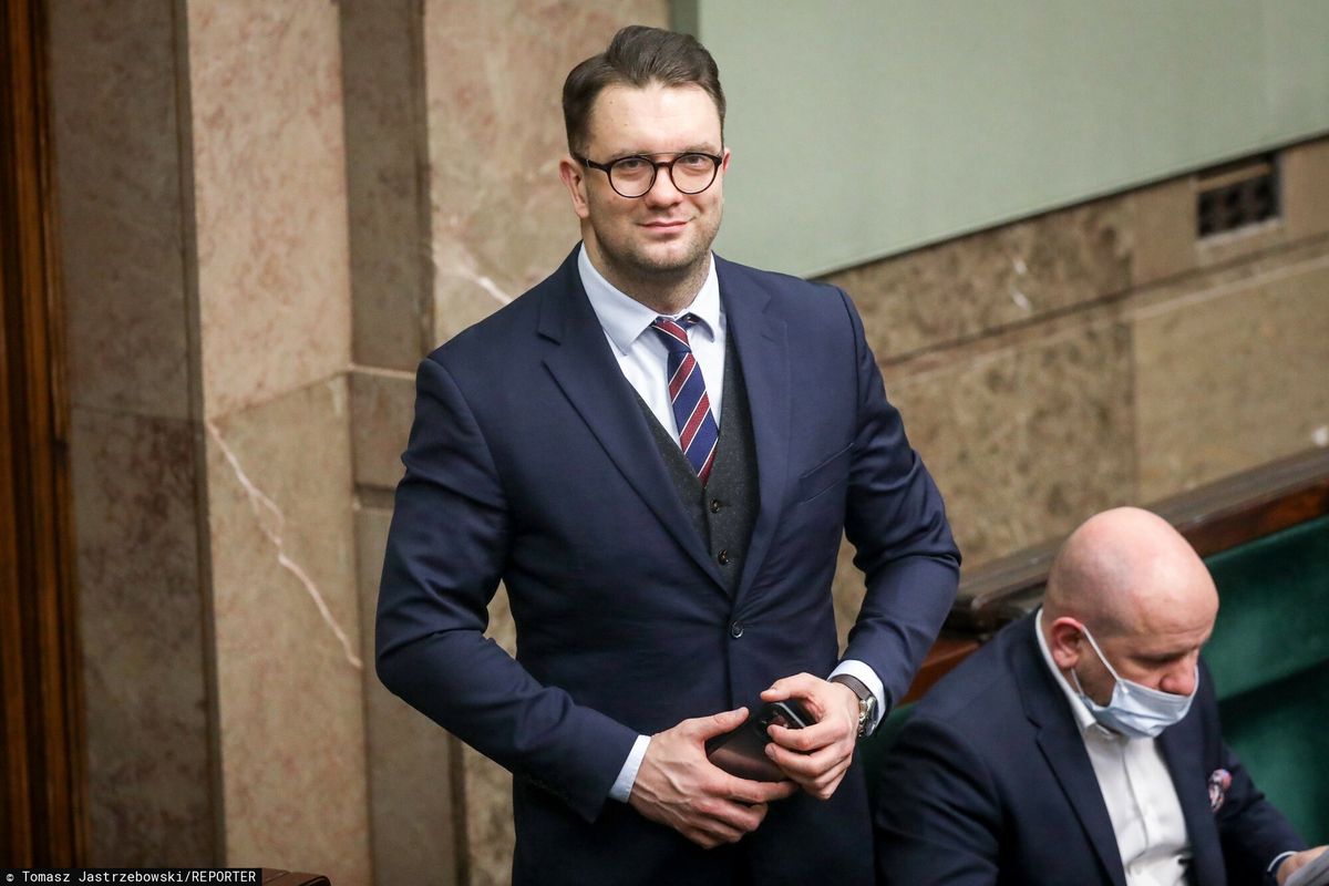 Łukasz Mejza liderem. Fani latania w Sejmie
