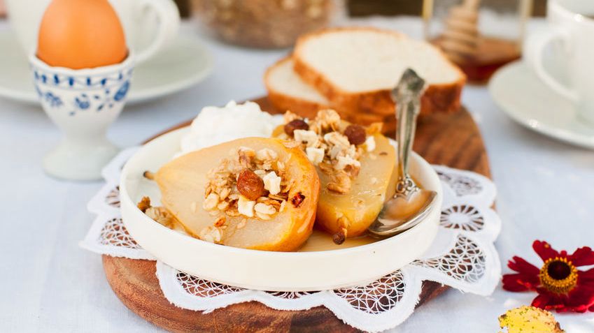 Gruszki w puszce w wodzie (owoce i płyn)