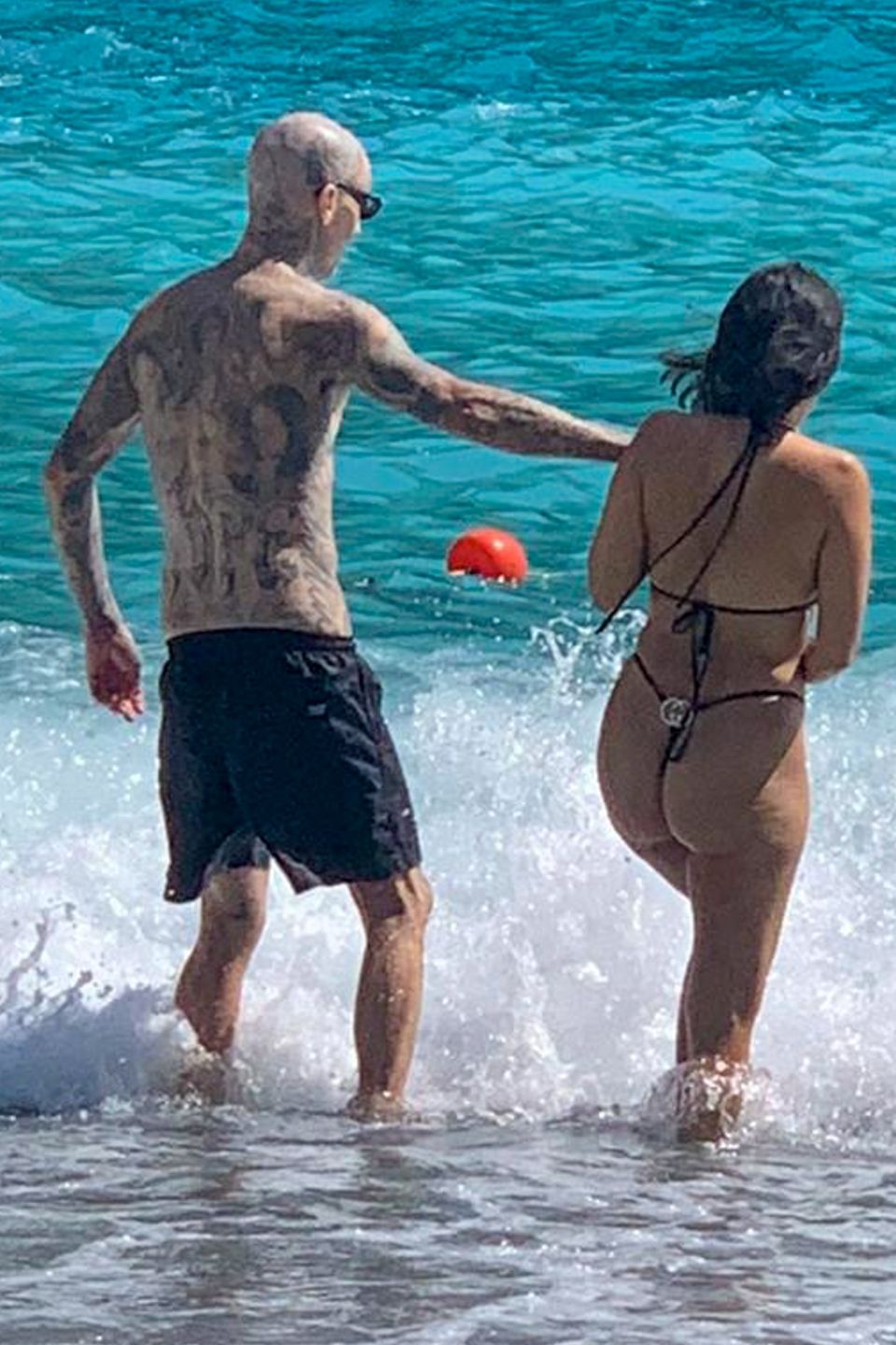 Wakacje Kourtney Kardashian i Travisa Barkera