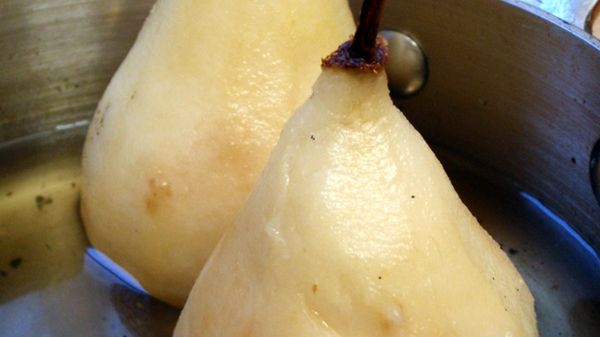 Gruszki w puszce w ciężkim syropie (owoce i płyn)