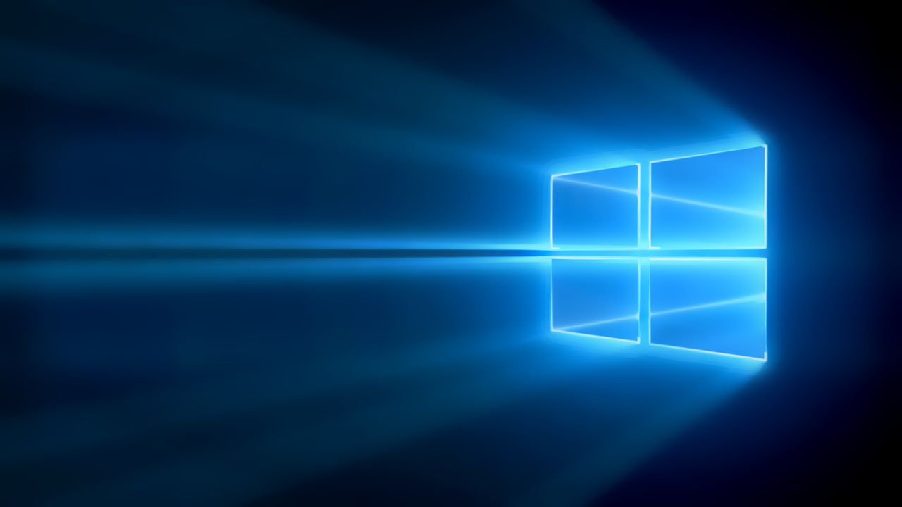 Reklamy Edge'a na tacce systemowej, czyli kolejne nowości w Windowsie 10 (aktualizacja)