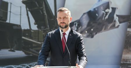 Rosyjski samolot przechwycony nad Bałtykiem Szef MON o szczegółach