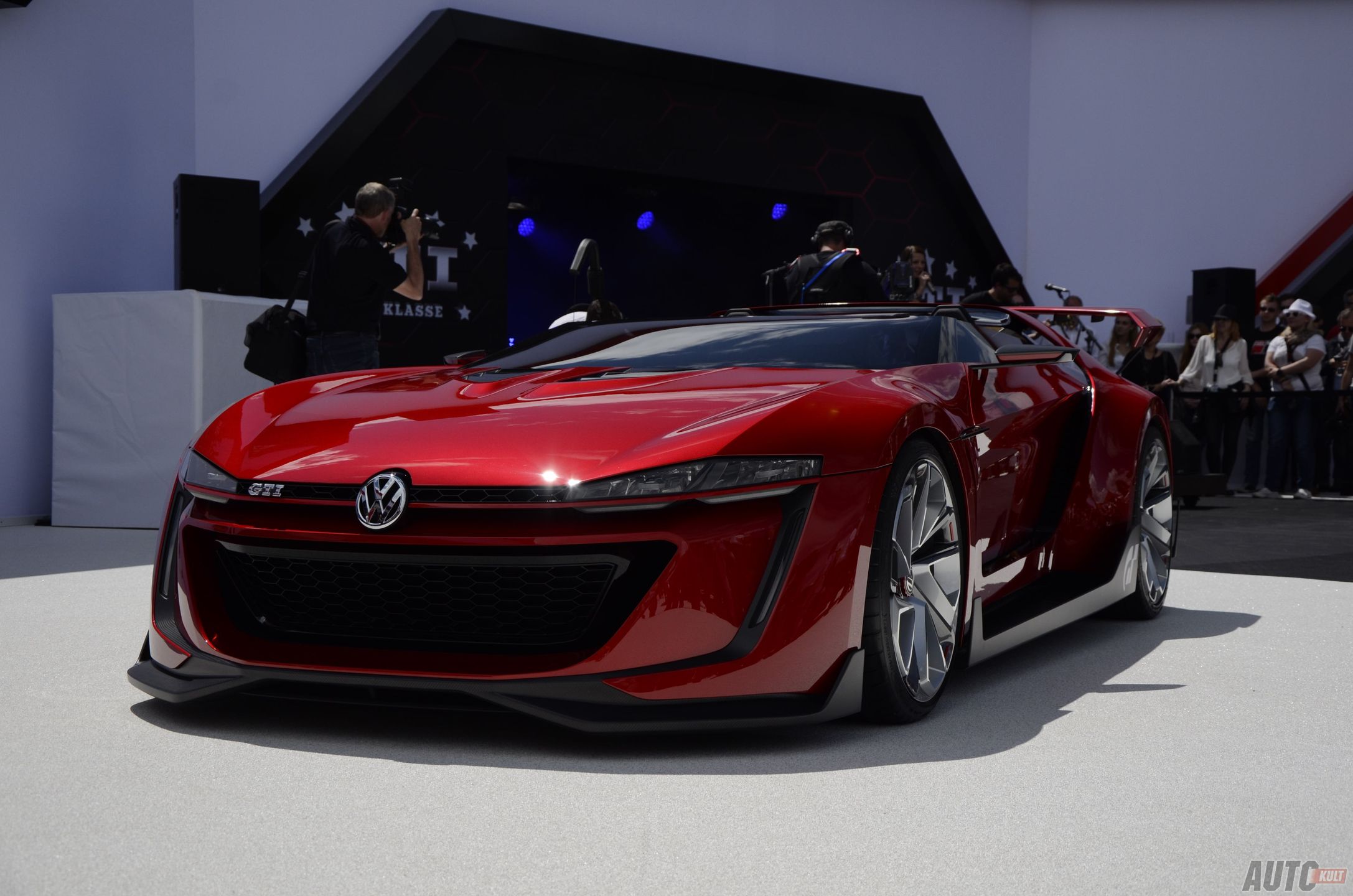 33. GTI Treffen am Wörthersee - VW GTI Roadster Concept & Golf R400 [galeria] 15