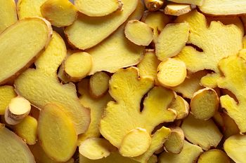 Na trawienie i wzmocnienie odporności. Teraz nie tylko w Biedronce kupisz go w niskiej cenie