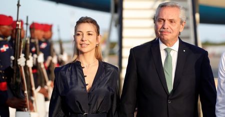 Prezydent bił swoją żonę? Skandal w Argentynie