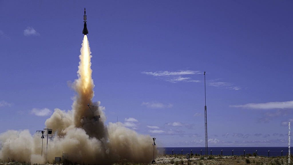 Testowe odpalenie pocisku Aster 30 1NT na poligonie DGA.