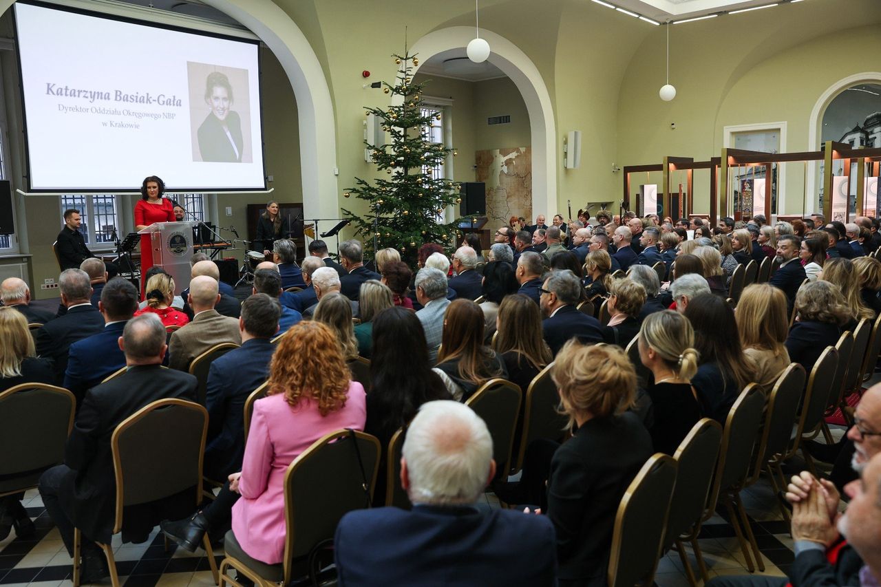 Kraków: Świątecznie i z nagrodami w oddziale NBP