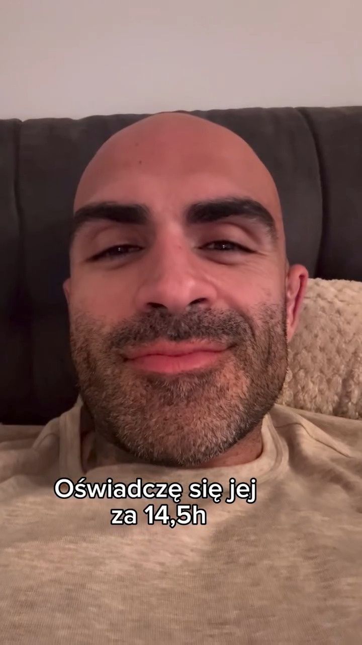 Akop Szostak zamieścił wideo z zaręczyn