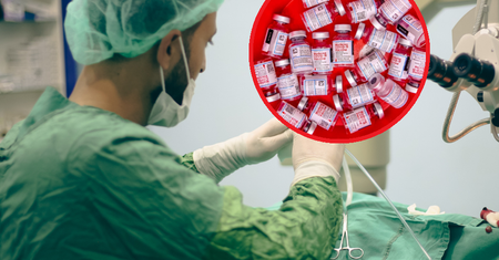 6-miesięczne niemowlę wymaga transfuzji. Rodzice nie zgodzili się na "szczepioną" krew