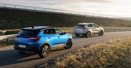 Test: Kia Sportage 2.0 CRDi vs Opel Grandland X 2.0 CDTi - komu przeszkadzają duże diesle?