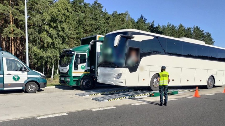 Kierowca autobusu przesadził
