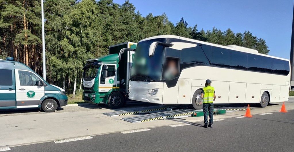 Kierowca autobusu przesadził