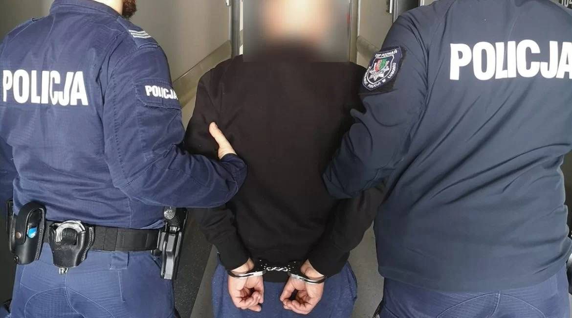 Podszywający się pod policjanta mężczyzna wyłudzał pieniądze