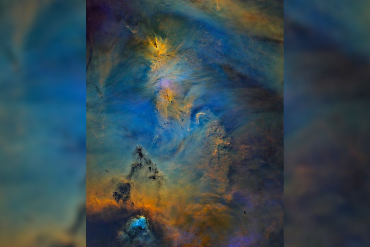 Wygląda jak abstrakcyjny obraz. Zjawiskowe zdjęcie mgławicy NGC 2264