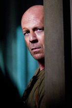 ''Vice'': Bruce Willis dyryguje robotami