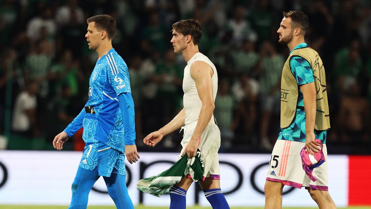 Na zdjęciu (od lewej): Wojciech Szczęsny,, Dusan Vlahović i Federico Gatti