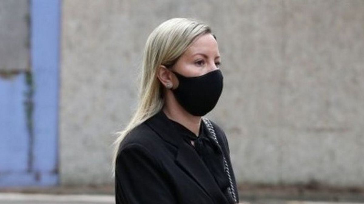 35-letniej Kandice Barber zaprzecza oskarżeniom.