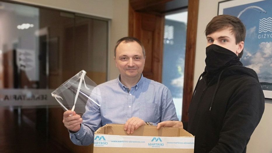 Koronawirus w Polsce. Burmistrz Giżycka Wojciech Iwaszkiewicz podejrzewa, że mieszkańcy jego regionu już przechorowali epidemię. 