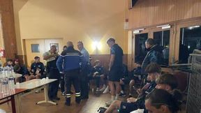 Autokar wpadł do rowu. Wiózł reprezentantów na mecz