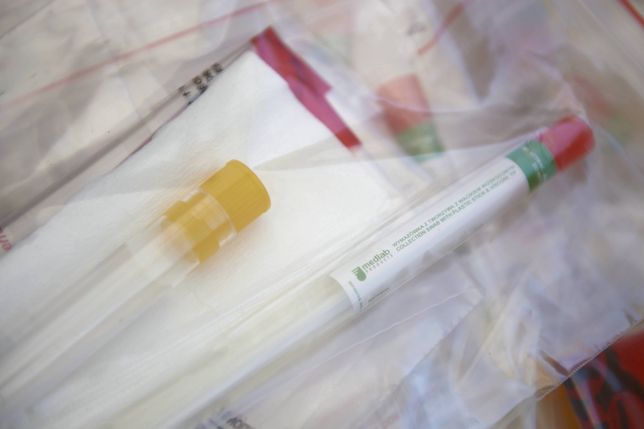 Włoski lekarz przekonuje, że koronawirus nie jest już groźny