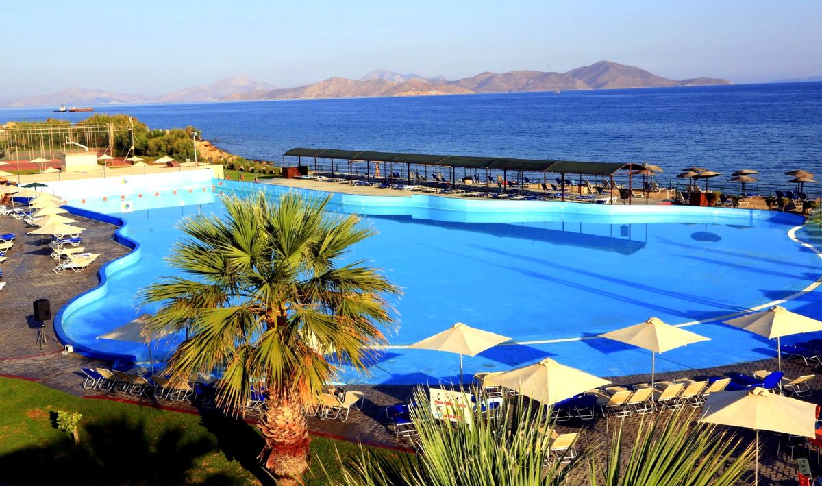 Marzysz o ciepłych kąpielach w morzu? Zobacz oferty wczasów w słonecznej Grecji