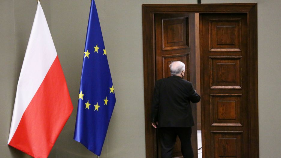 UE