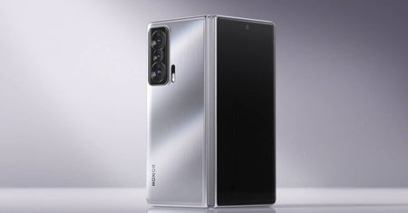 Ładny? Bo wydajny na pewno. Oto pierwszy składany smartfon z procesorem Snapdragon 8 Gen 1