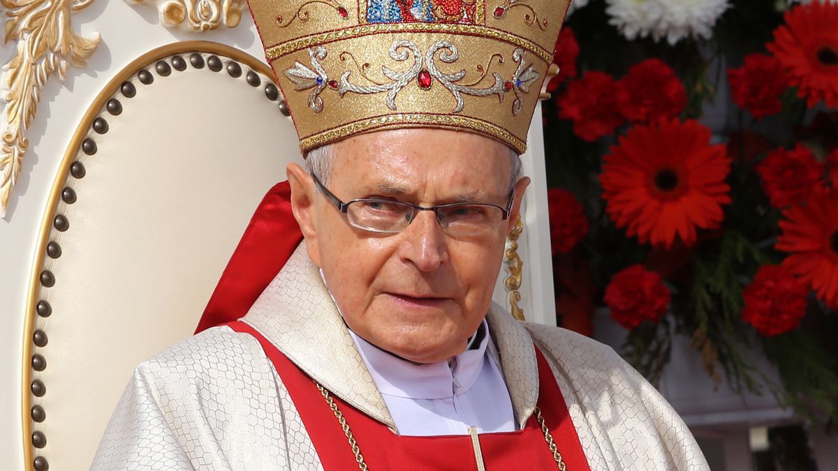 Biskup pomocniczy archidiecezji częstochowskiej Antoni Długosz. 