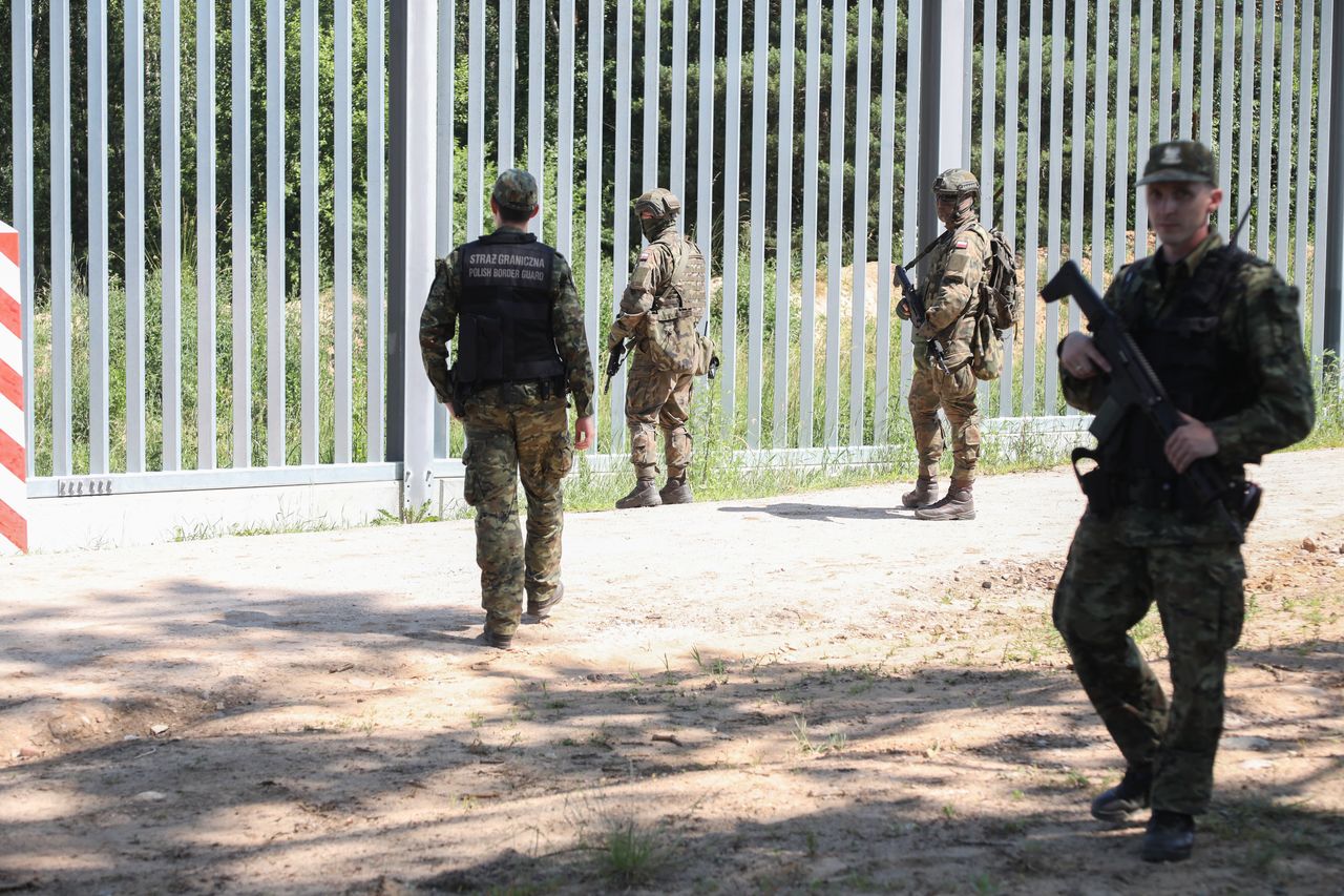 Straż Graniczna alarmuje. Coraz więcej migrantów na szlaku przez Polskę