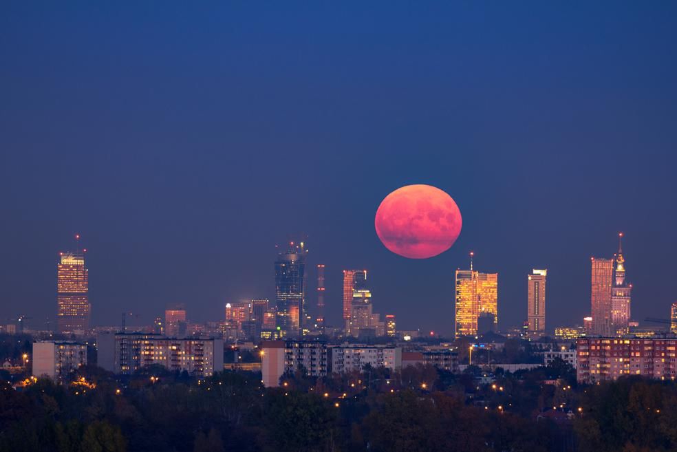 Ostatni superksiężyc w tym roku. Pełnia Robaczego Księżyca już dziś!