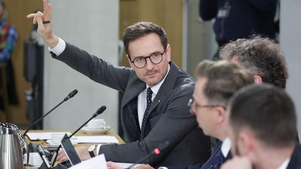 Waldemar Buda
Tomasz Gzell
komisja, polityk, polityka, posiedzenie posiedzenia, sejm, sejmowa, wybory kopertowe, wybory prezydenckie 2020