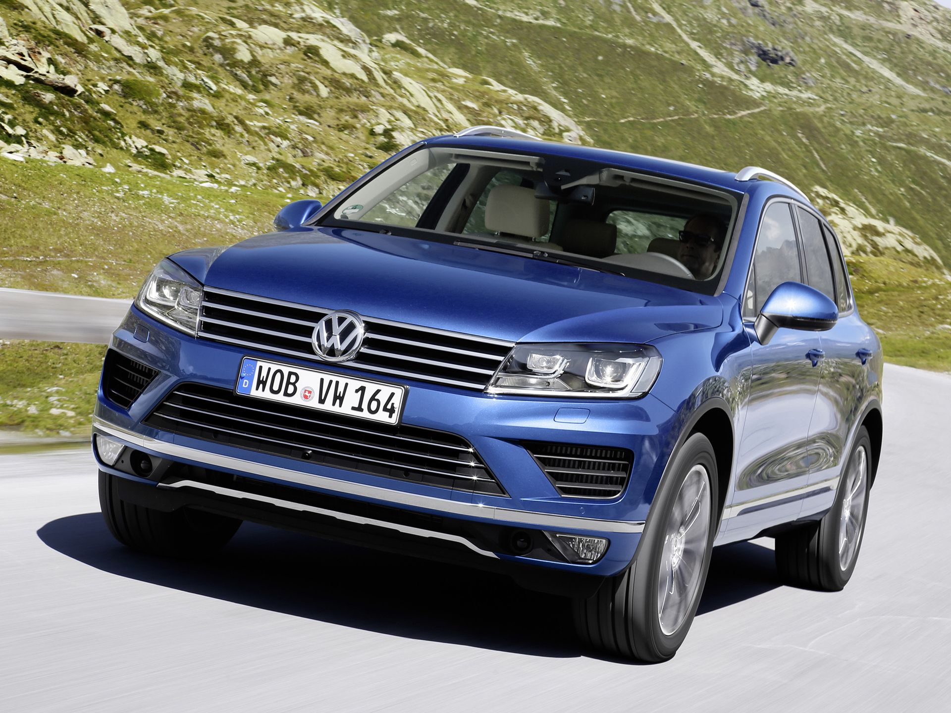 Volkswagen Touareg 1