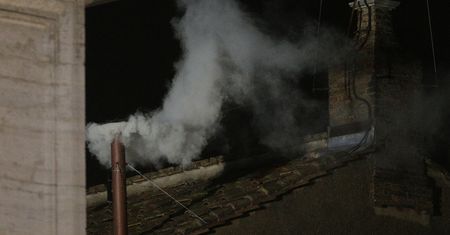 O. Tasiemski: Papieżem może zostać wybrany nawet ksiądz