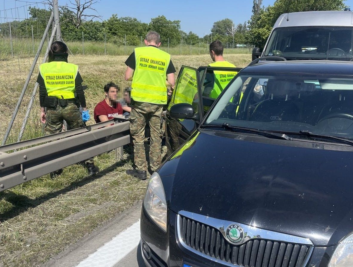 Łotysz i grupa Syryjczyków zatrzymani w związku z nielegalną migracją