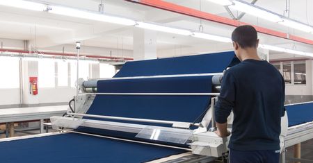 Levi Strauss zamyka zakład w Płocku. Setki osób do zwolnienia