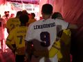 Co za widok tuż przed meczem. Spójrz, kogo spotkał Lewandowski