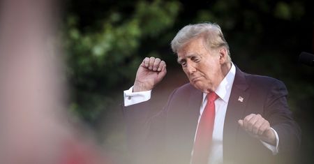 Trump zyska na wyroku? Na jego konto wpłynęły miliony