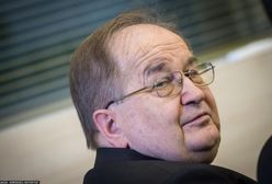 Matka Boska z żywicy epoksydowej. Fundacja założona przez Rydzyka każe sobie słono płacić