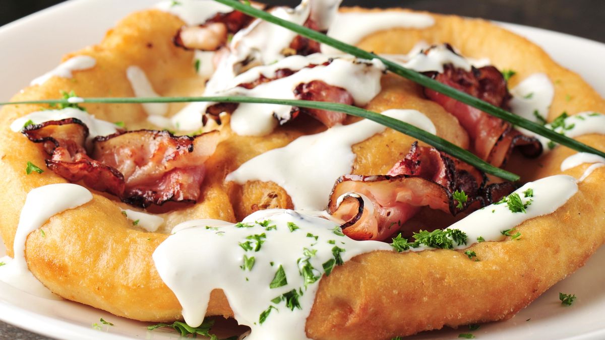 Tak zrobisz langosze w domu