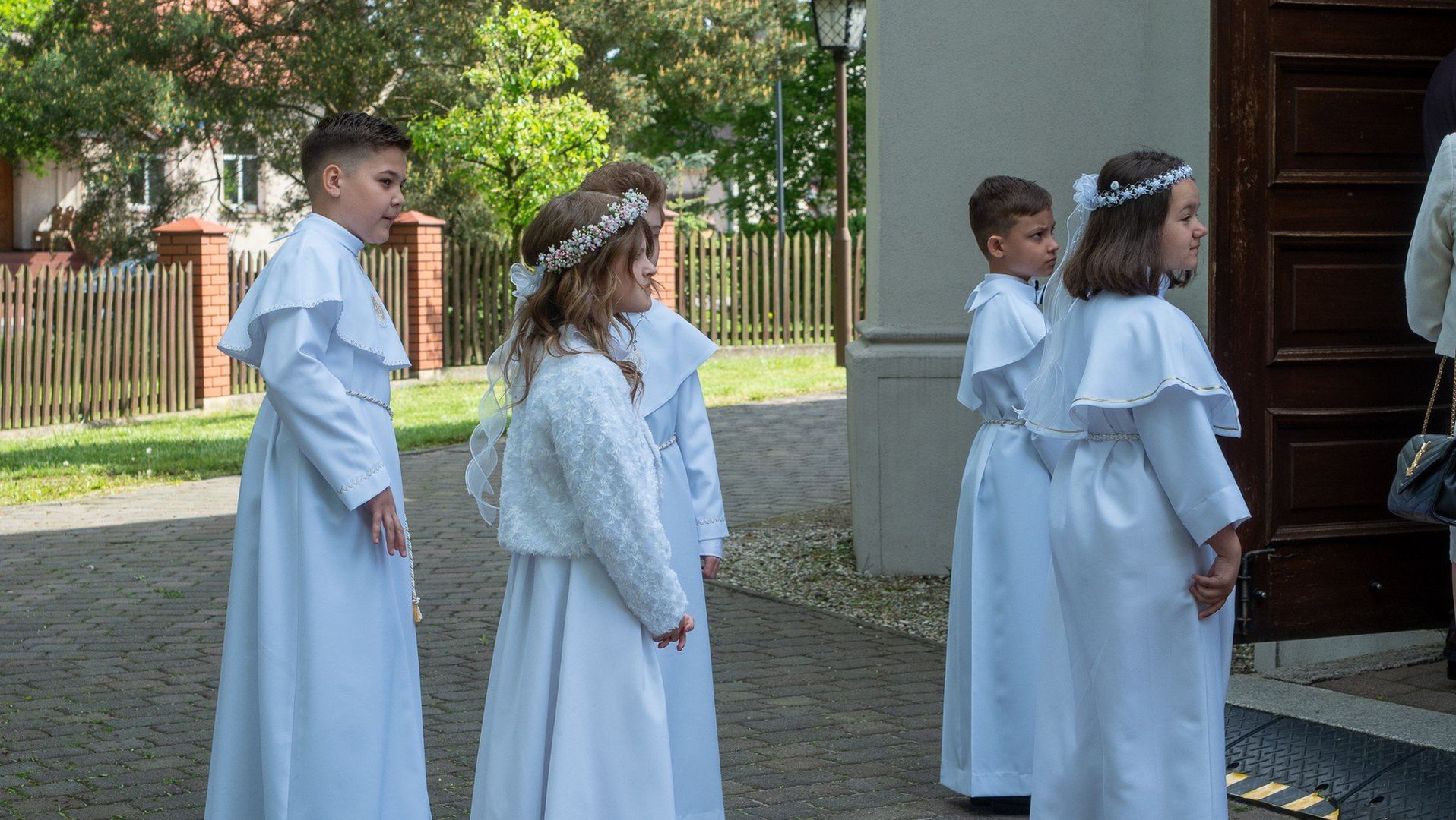 Uroczysta Komunia Święta w Mieścisku – 29 dzieci przystąpiło do sakramentu